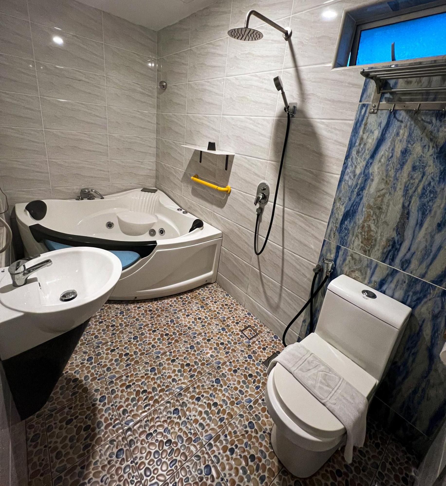 K Garden Hotel Ipoh Ngoại thất bức ảnh